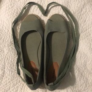 Lace up Flats/ sandals